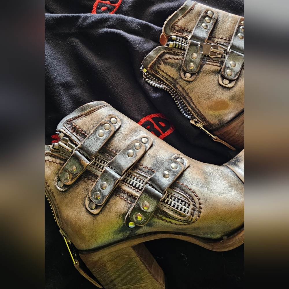 Freebird Boots "Beckett" - Picture 2 of 4